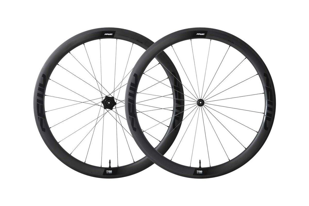 RUEDAS FFWD TYRO 2.0 DISC 12MM CUB.13V CAMPAGNOLO